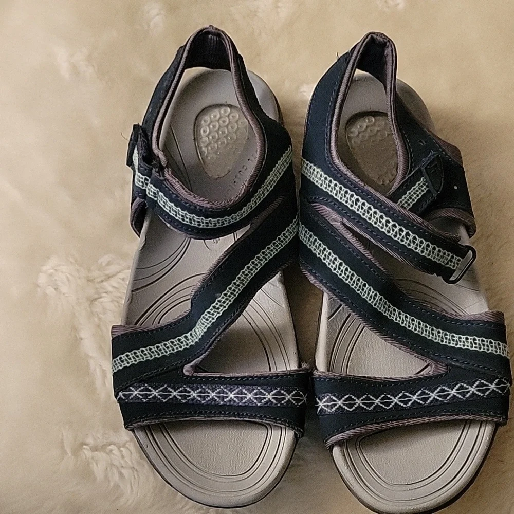 Dr. Scholl's Women's Navy Strappy Sandals. Gel Cushion Size 6M. - Picture 3 of 15